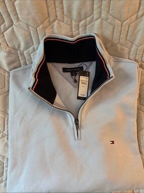 Tommy Hilfiger Men’s Light Blue Half-Zip Pullover with Navy Trim-MENS LARGE, NEW